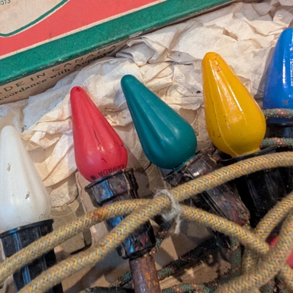 NOMA Decorative Lighting Outfit with Mazda Lamps Vintage String Lights - Picture 4 of 8